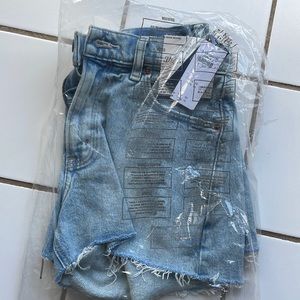NWT ABERCROMBIE mom shorts mid rise curve love